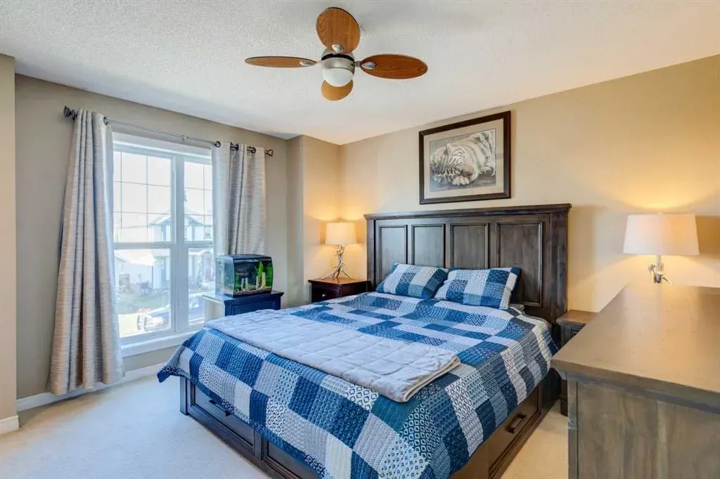 85 Crystal Shores Crescent