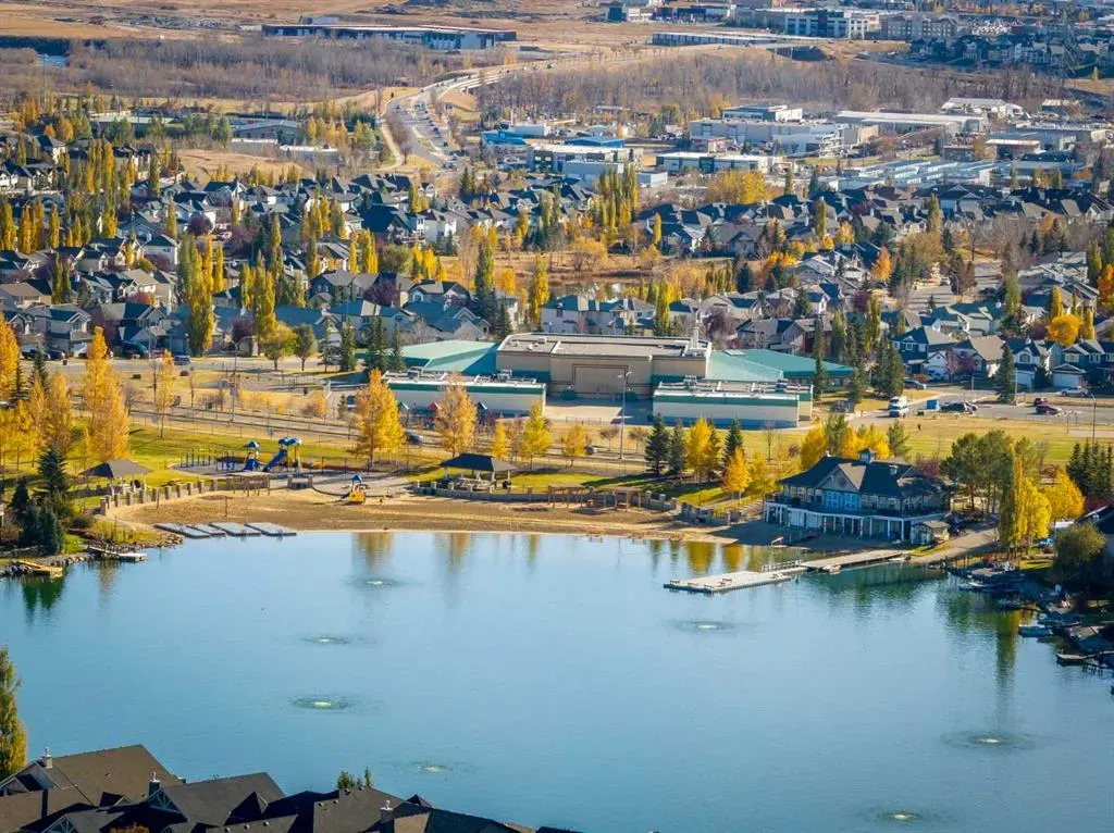 85 Crystal Shores Crescent