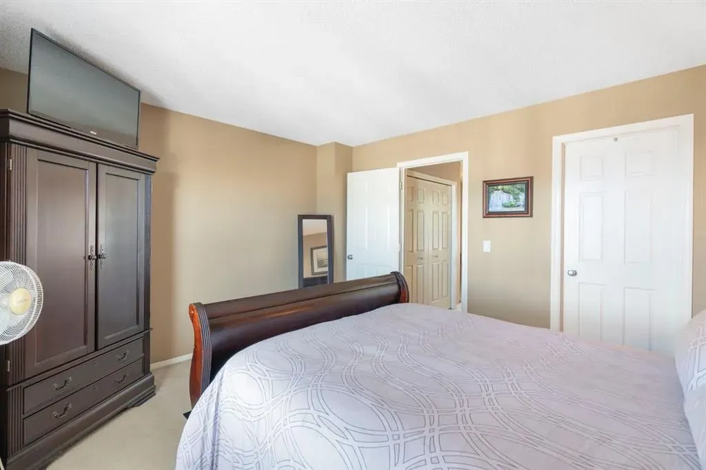 122 Bridlewood Lane SW