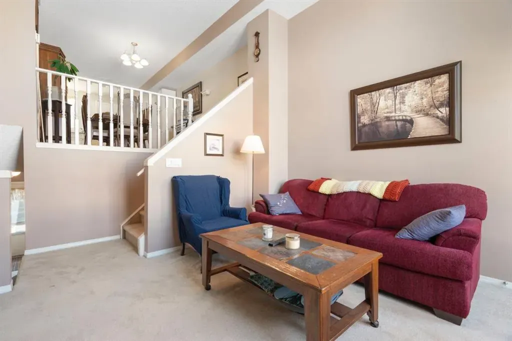 122 Bridlewood Lane SW