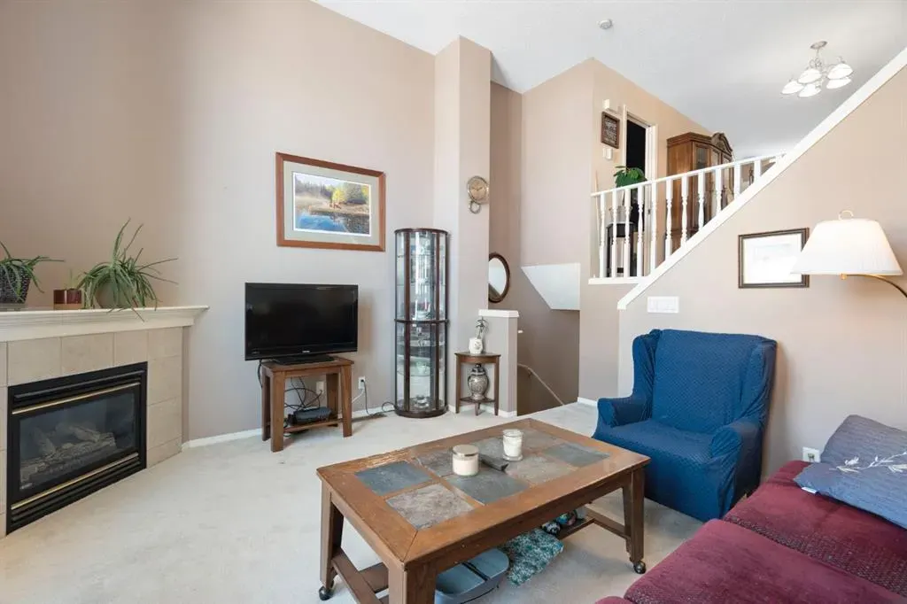 122 Bridlewood Lane SW