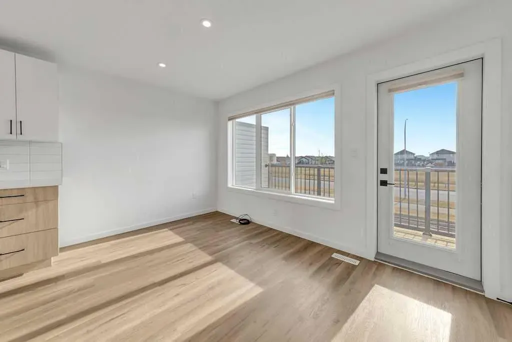 3616 41 B Avenue, #19