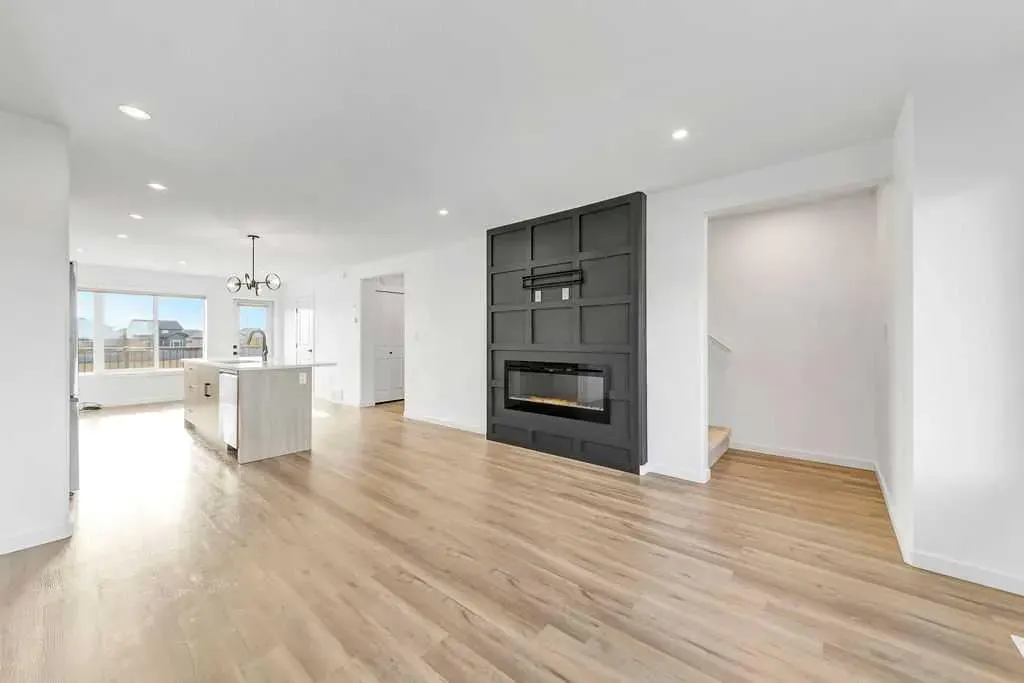 3616 41 B Avenue, #19