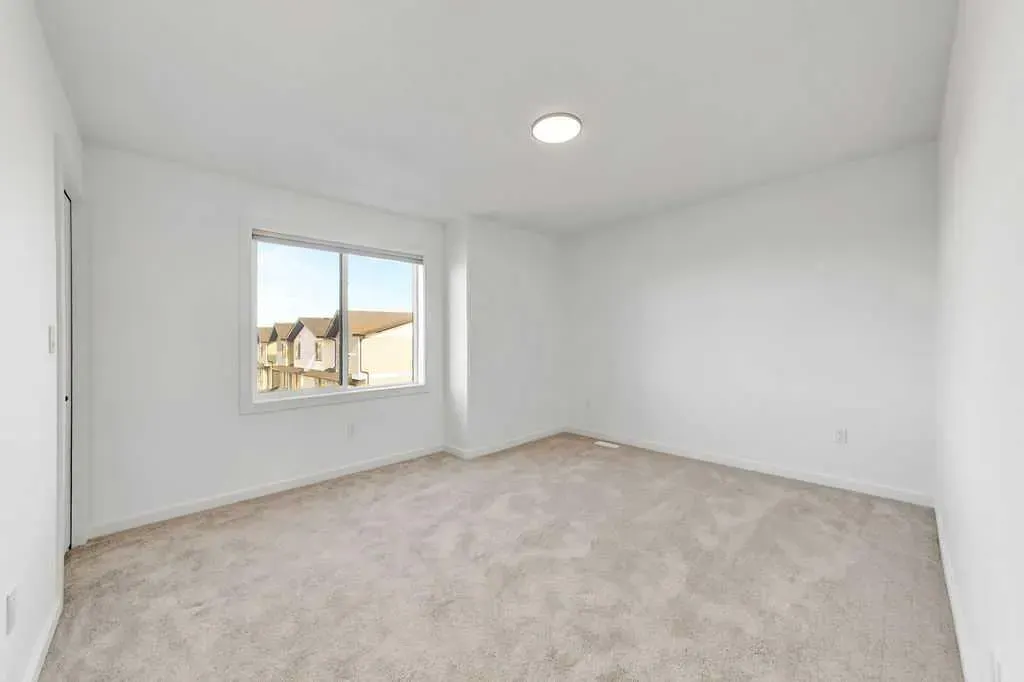 3616 41 B Avenue, #19