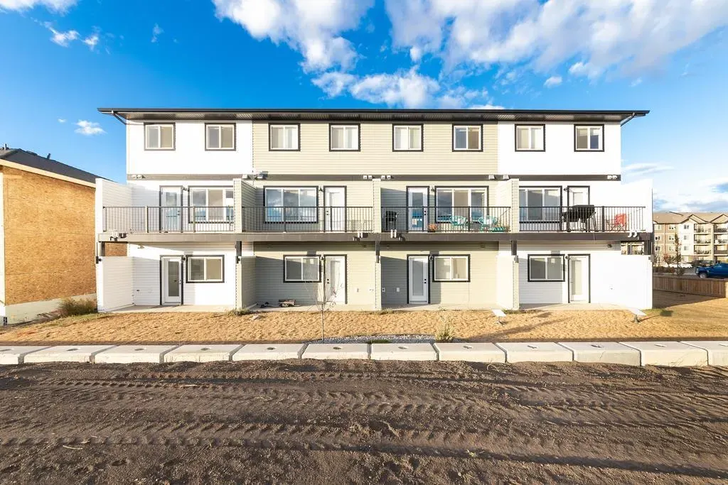 3616 41 B Avenue, #19