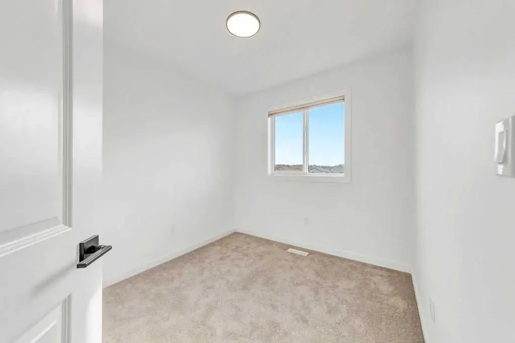 3616 41 B Avenue, #19