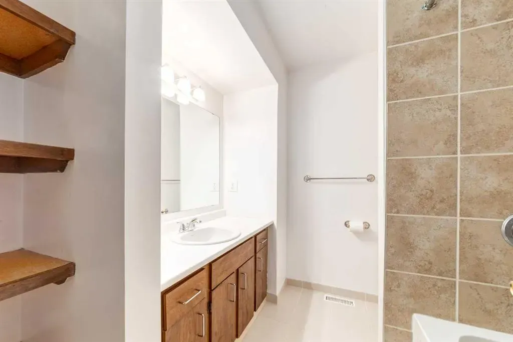 3500 Varsity Drive NW, #1601