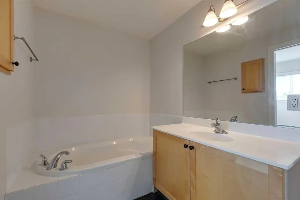 1606 4 Street NW, #304