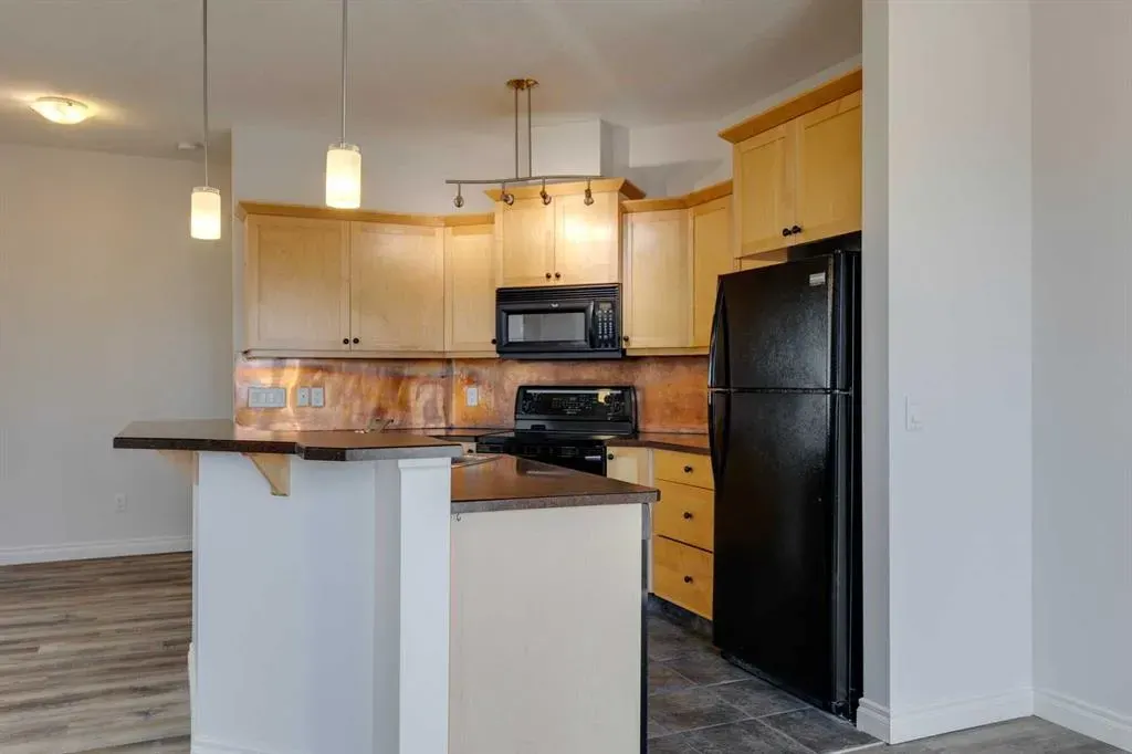 1606 4 Street NW, #304