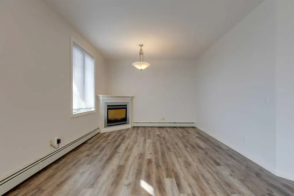 1606 4 Street NW, #304