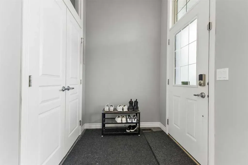 240 Evanspark Gardens NW