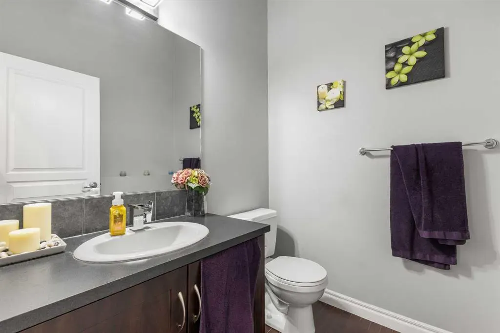 240 Evanspark Gardens NW