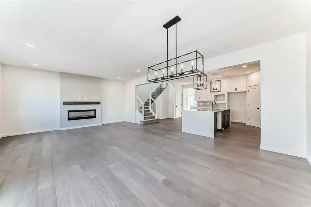 52 Creekside Path SW