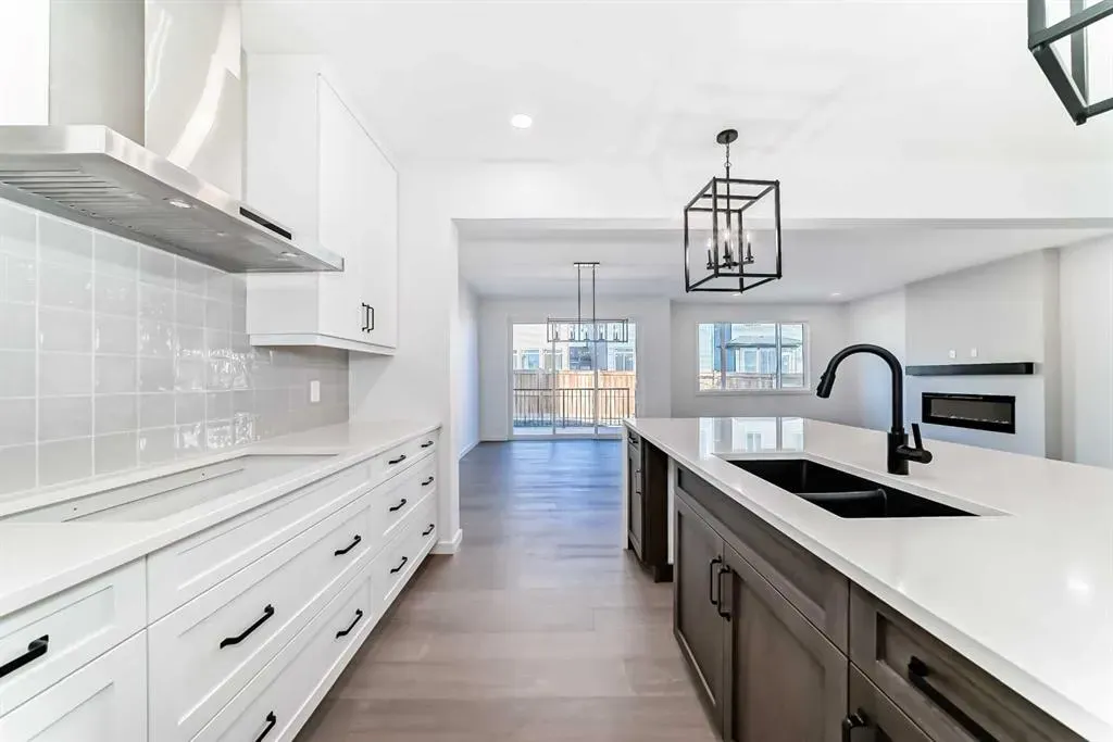 52 Creekside Path SW