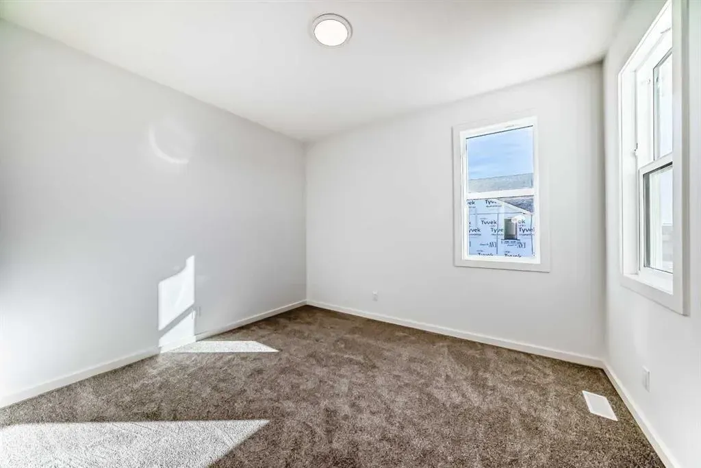 52 Creekside Path SW