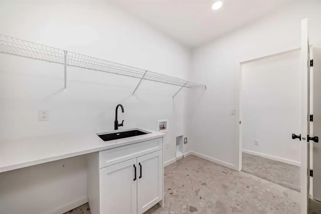 52 Creekside Path SW