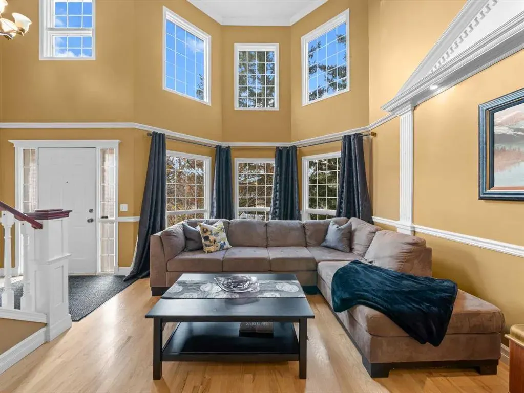 9995 Scurfield Drive NW