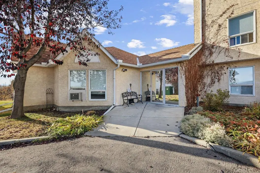 102 Centre Court, #309