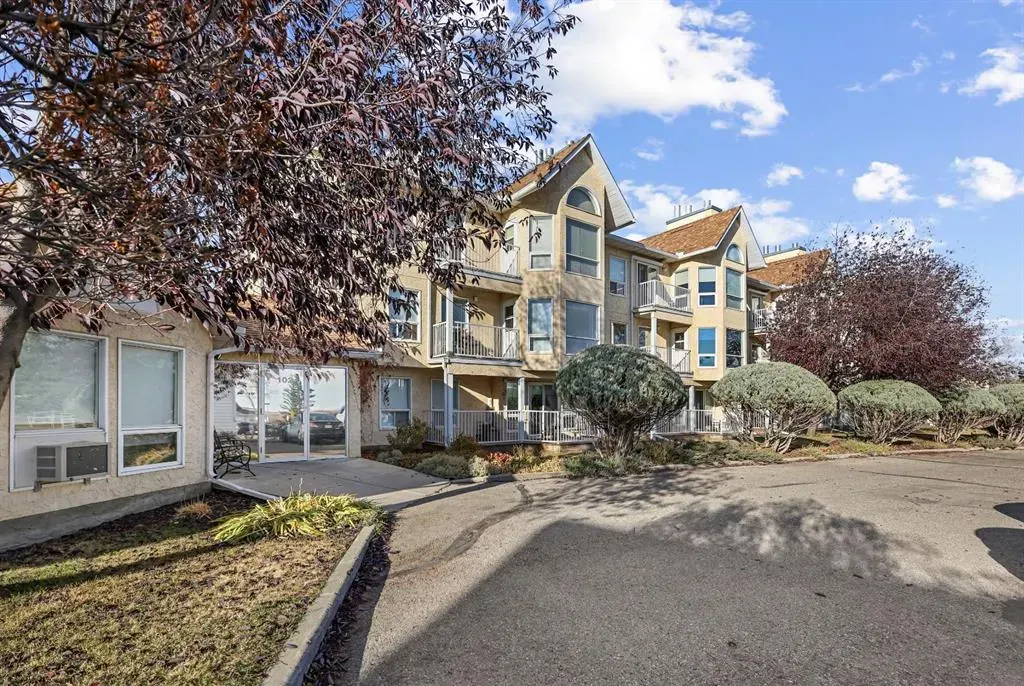 102 Centre Court, #309