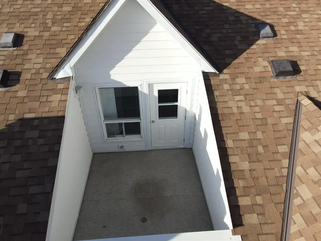 102 Centre Court, #309