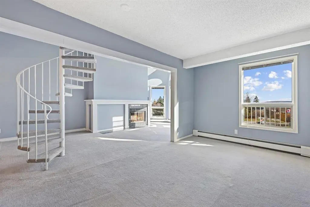 102 Centre Court, #309