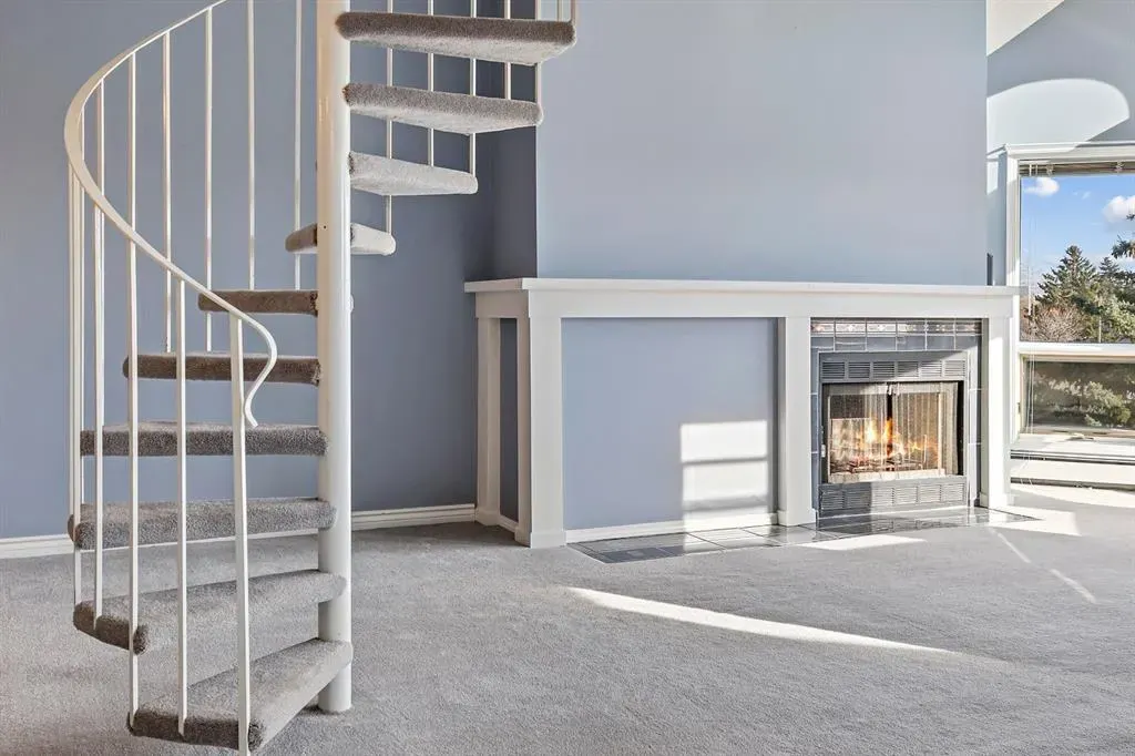 102 Centre Court, #309