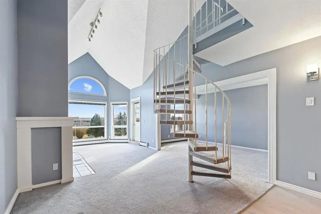 102 Centre Court, #309