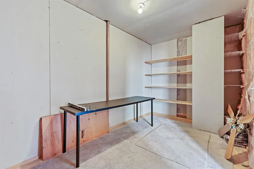 102 Centre Court, #309