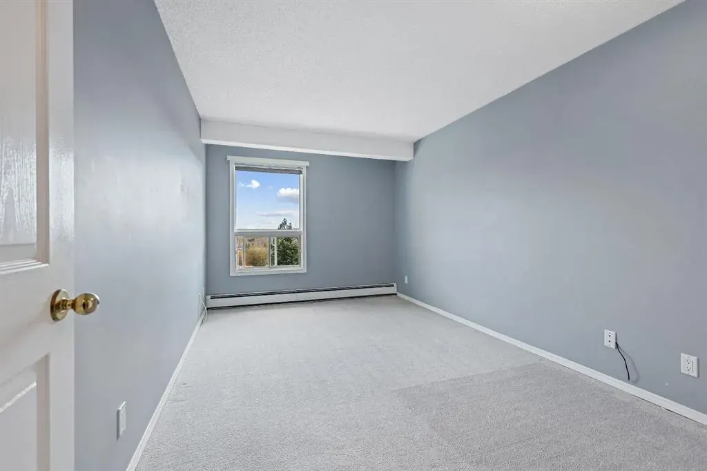 102 Centre Court, #309