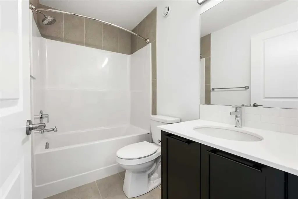 7039 Rangeview Avenue SE