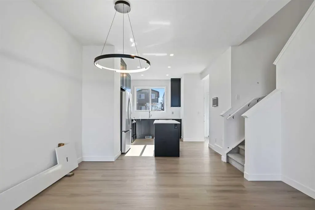 7039 Rangeview Avenue SE