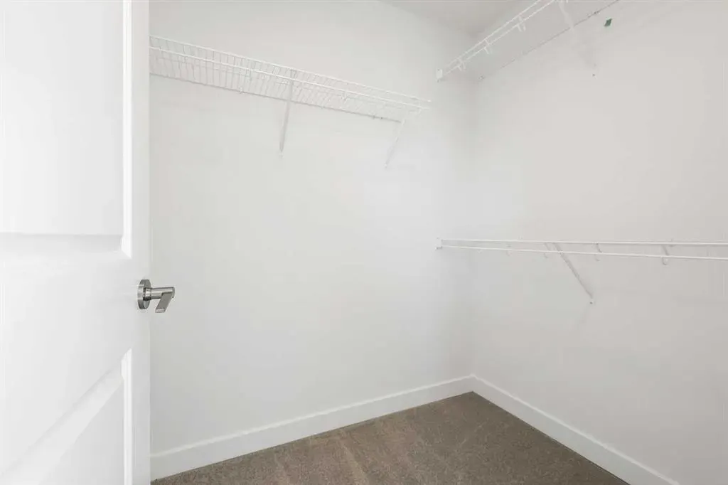 7039 Rangeview Avenue SE