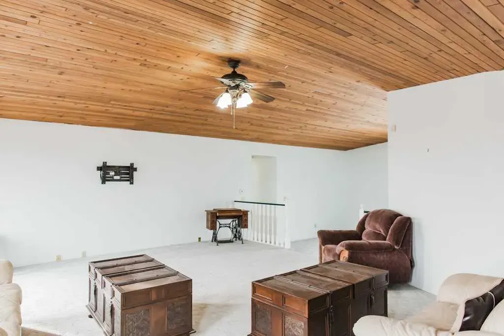 722055 Range Road 43