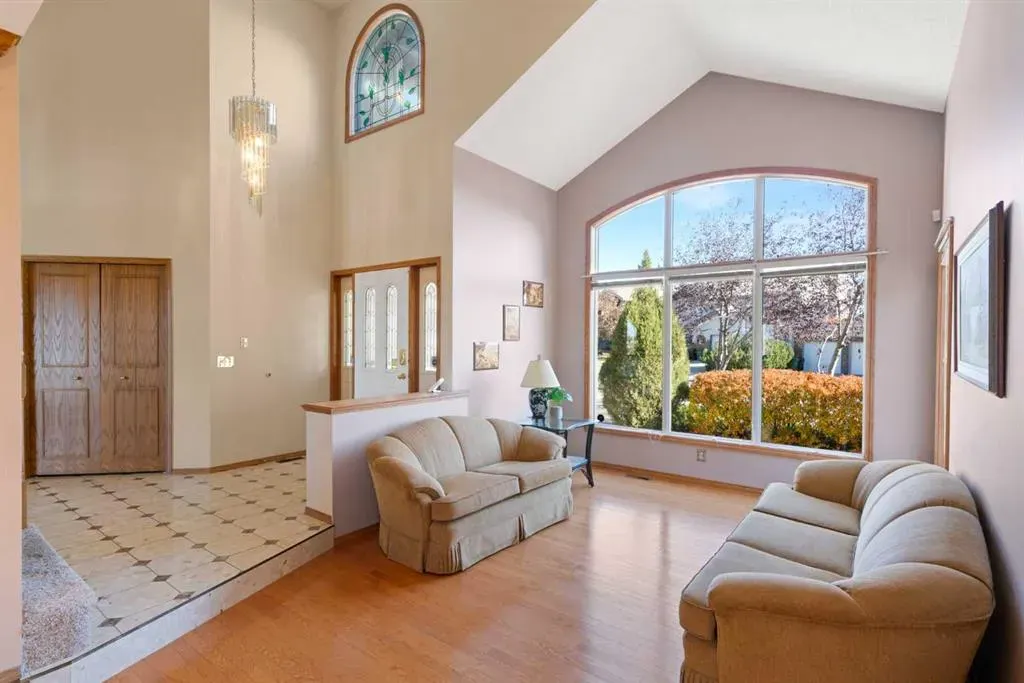 79 Edenstone View NW