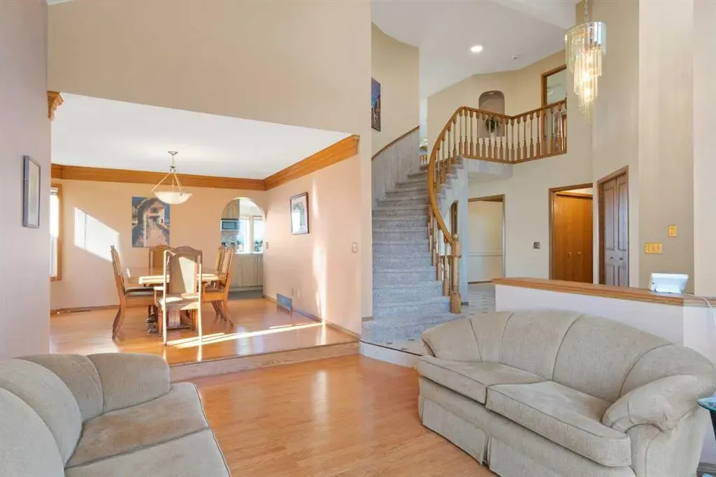 79 Edenstone View NW