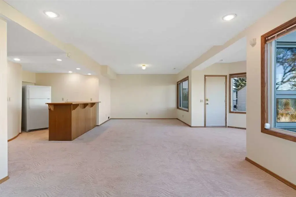 79 Edenstone View NW