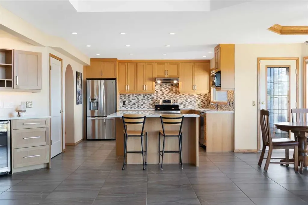 79 Edenstone View NW