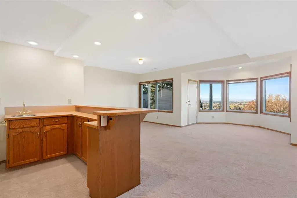 79 Edenstone View NW