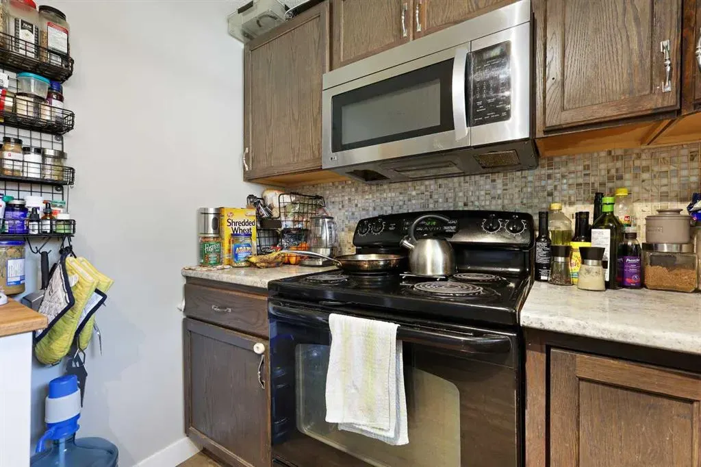 32 Rivercroft Close SE