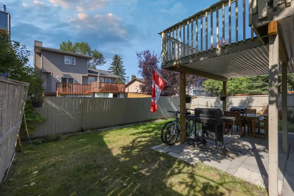 32 Rivercroft Close SE