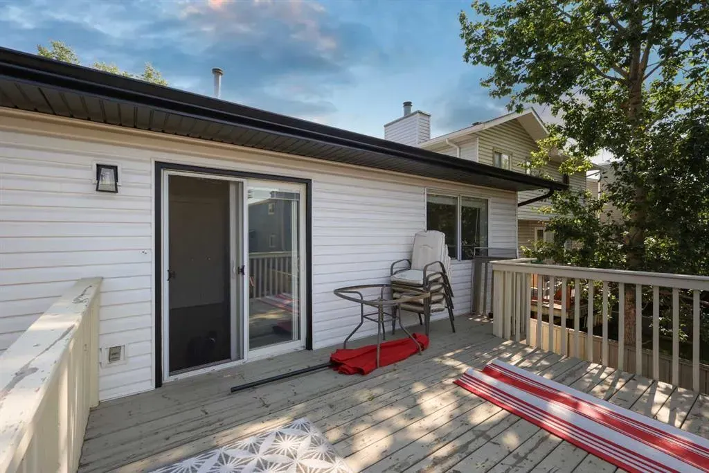 32 Rivercroft Close SE