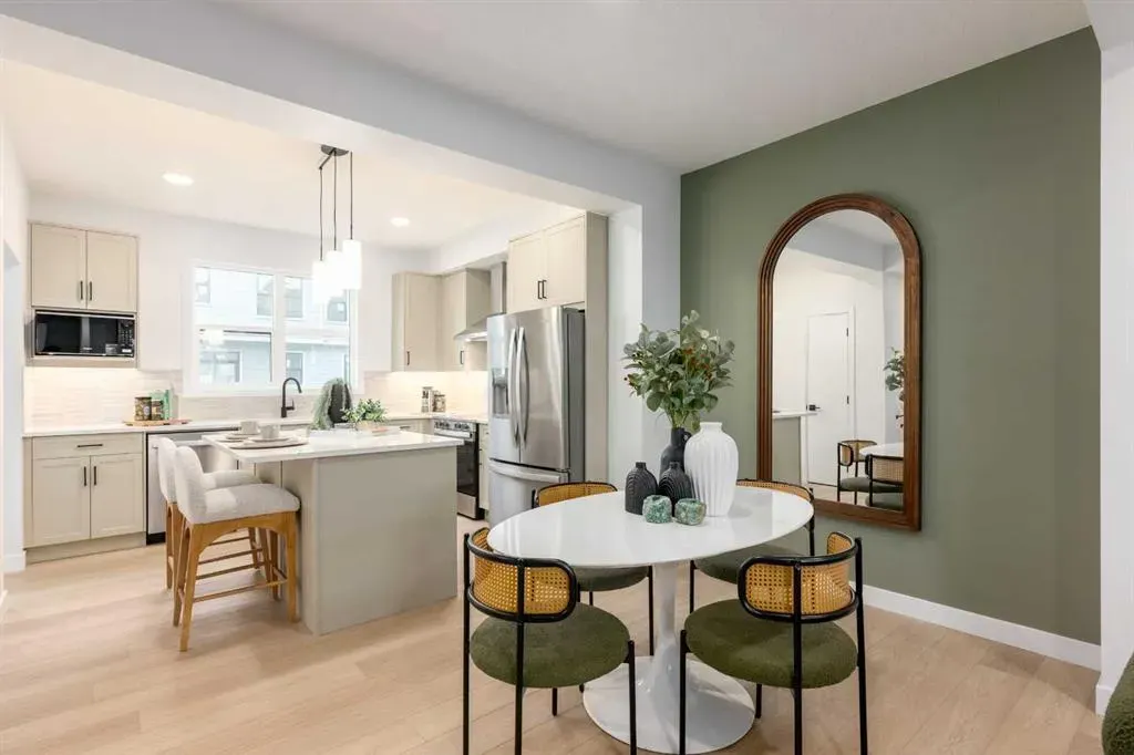 437 Alpine Avenue SW, #306