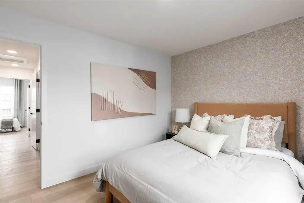 437 Alpine Avenue SW, #306