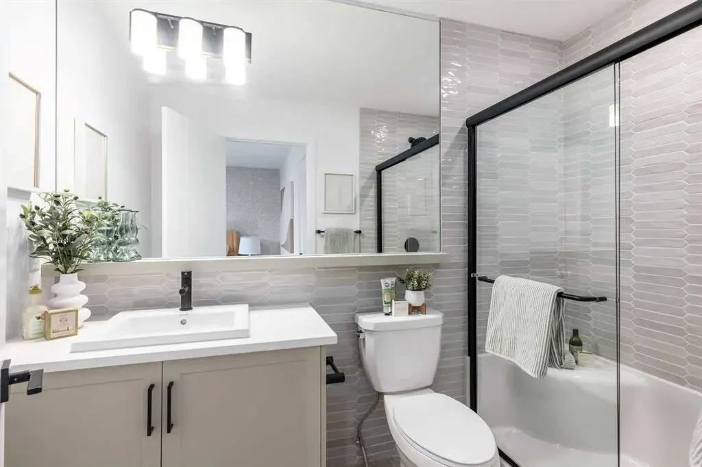 437 Alpine Avenue SW, #306