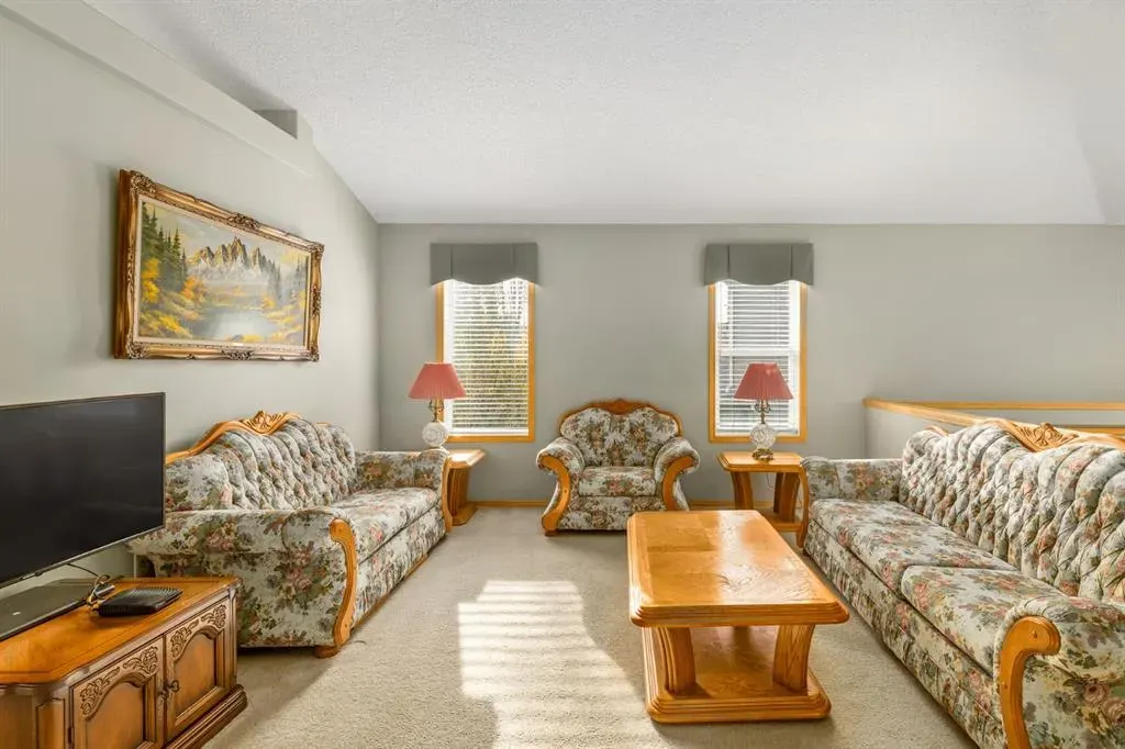 131 Panatella Close NW