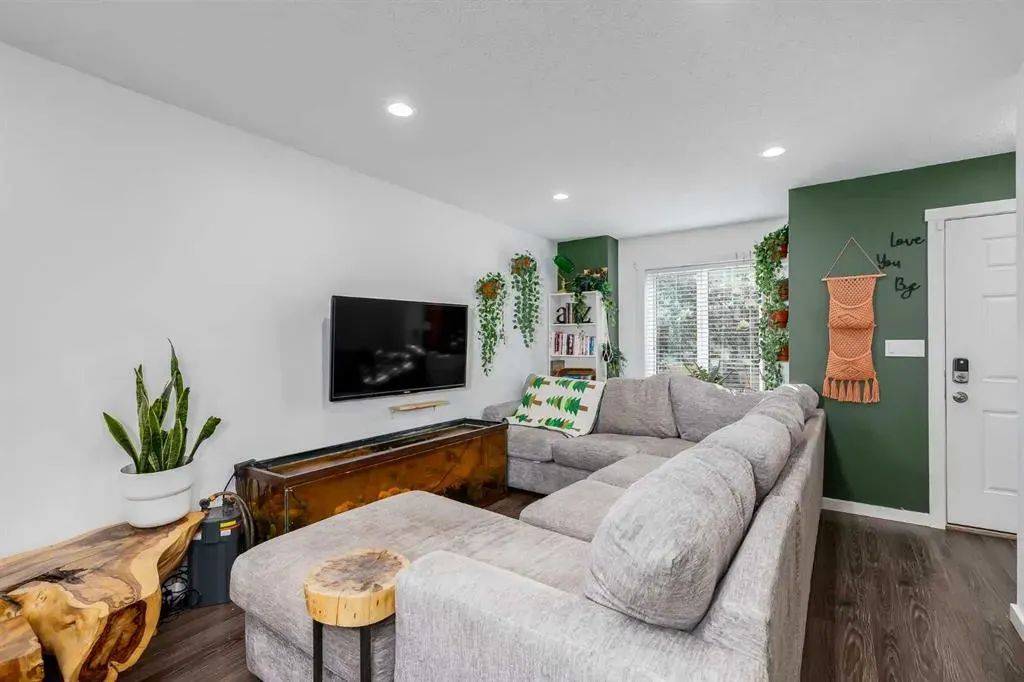 2400 Ravenswood View SE, #1307