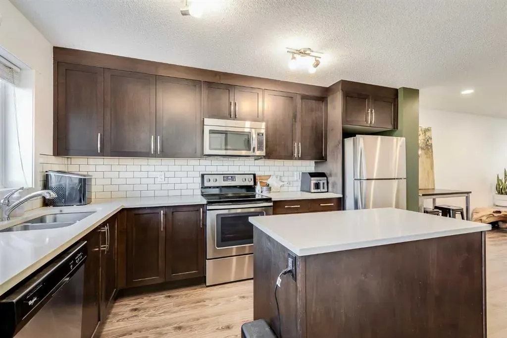 2400 Ravenswood View SE, #1307