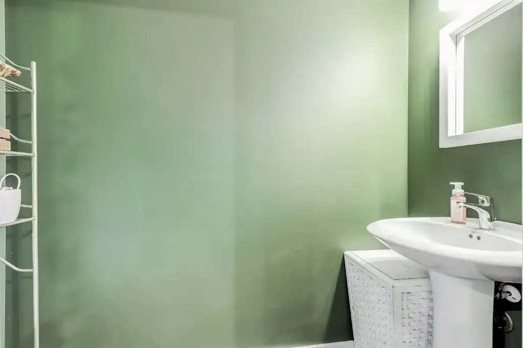 2400 Ravenswood View SE, #1307