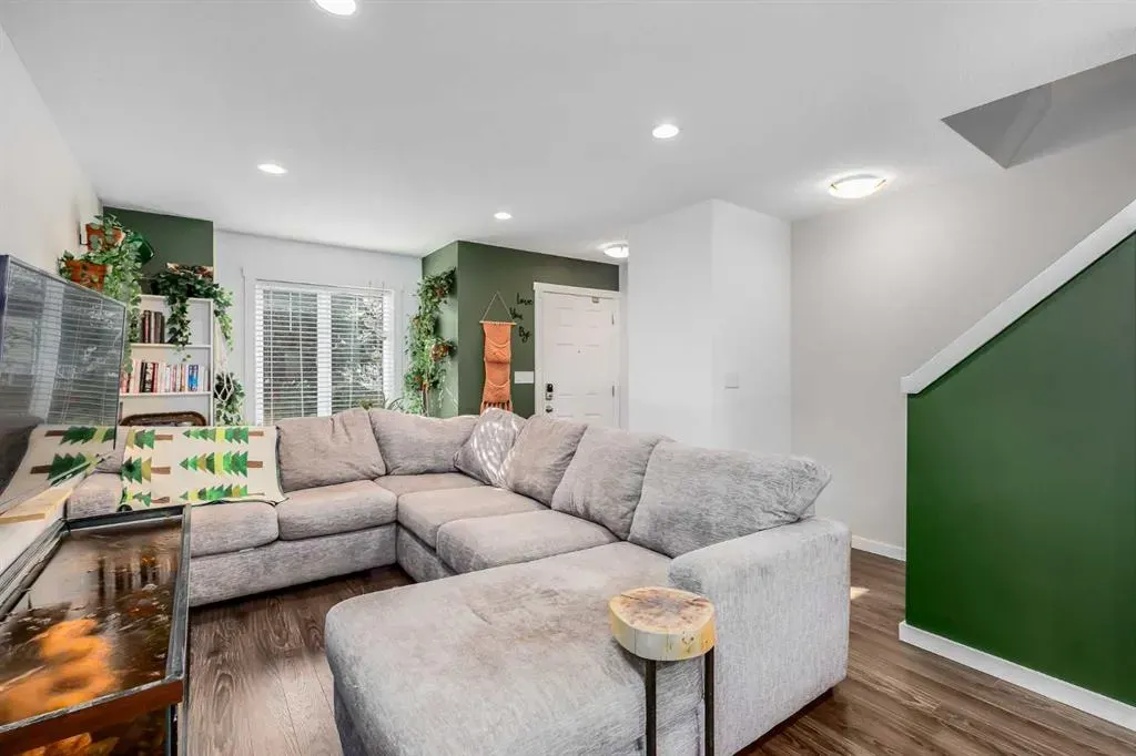 2400 Ravenswood View SE, #1307