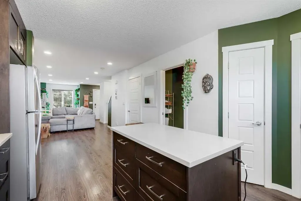 2400 Ravenswood View SE, #1307